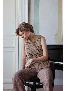 Heuplange in gaatjespatroon damesshirt Britta