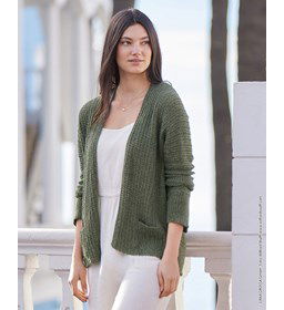 Damesvest in één stuk gebreid gemaakt van Rondbreinaald nr 4