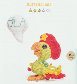 Knuffel piraten papagaai gemaakt van Lang Yarns Quattro, Quattro Lame en Quattro color
