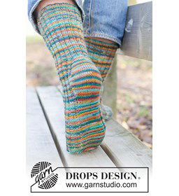 wollen sokken met boordsteek en ruitvormige hiel gemaakt van Drops Fabel