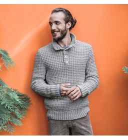 Trui gemaakt van knopen