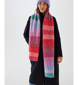 Vrolijk gestreepte dames sjaal Iris gemaakt van Phildar Phil Chic