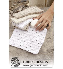 Doekjes gemaakt van Drops Cotton Light