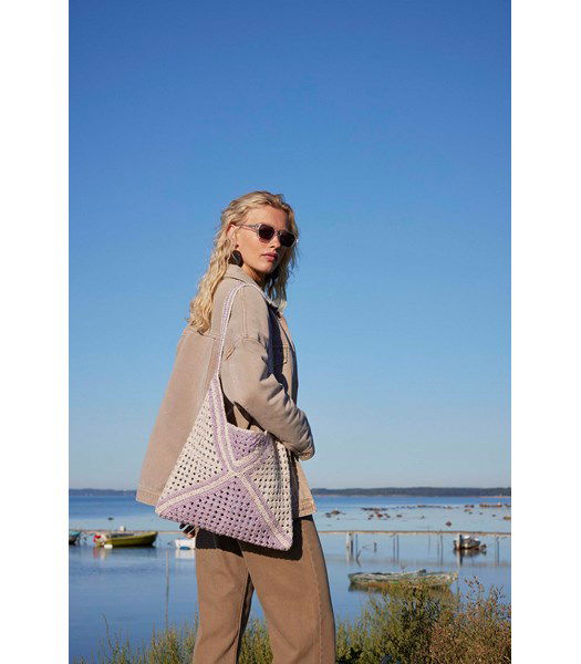 Haakpatroon Vierkante tas Carol met gehaakte schouderbanden