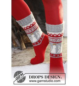 Gebreide sokken met engeltjes gemaakt van Drops Karisma