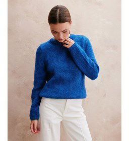 Luxe damestrui met ronde hals gemaakt van Breinaalden
