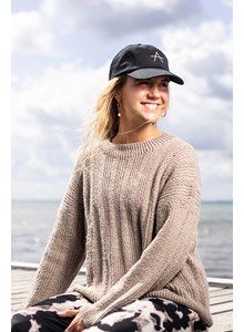 Damestrui met verticaal kabelpatroon