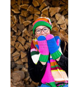 Gekleurde wanten gemaakt van Durable Cosy Fine