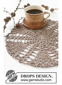 placemat Winter Branches Doily