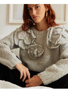 Damestrui Hyna met gebreide bloemen