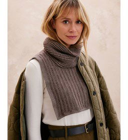 Halswarmer met col gemaakt van Phildar Phil Soie Merinos