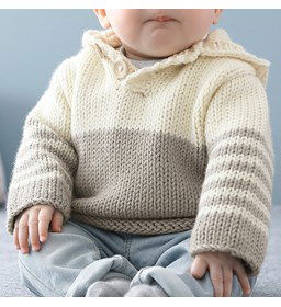 Trui met capuchon gemaakt van knopen