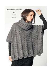 Breipatroon poncho gemaakt van Cheval Blanc Saphir