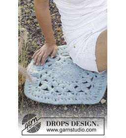 Stoelkussen gemaakt van Drops Snow - Eskimo