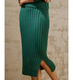 lange rok met split in zijnaad gemaakt van Handwerk accesoires