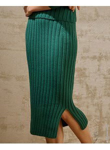 lange rok met split in zijnaad