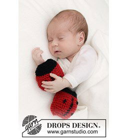 Sweet Ladybug Knuffel gemaakt van Drops Merino extra fine