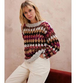 Damestrui in grof open haakwerk gemaakt van Haaknaalden