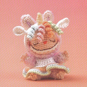 monster in eenhoorn outfit