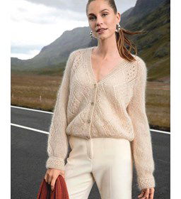 Damesvest met V-hals en knoopsluiting gemaakt van Phildar Phil Mohair Soie Lurex