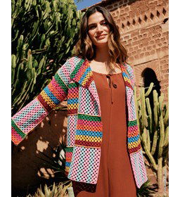 Uit blokken bestaand vest gemaakt van Lana Grossa Elastico