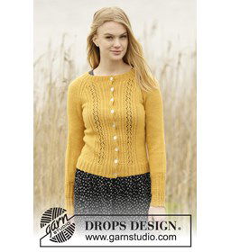 Vest met kleine kabels gemaakt van Drops Alpaca