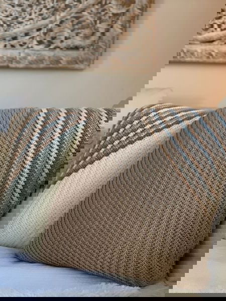 Kussens met diagonale strepen