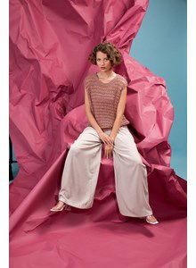 Zomerse damestop met wijde ronde hals