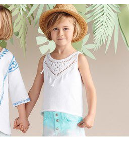 Meisjes topje gemaakt van Phildar Phil Coton 3