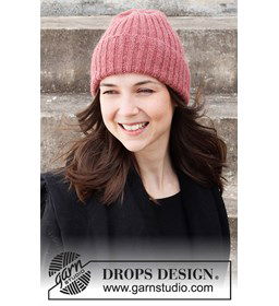 Damesmuts gemaakt van Drops Alpaca
