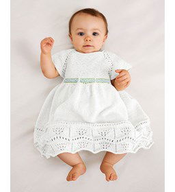 Babyjurkje met korte vlindermouwen gemaakt van Handwerk accesoires