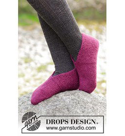 Gevilte sloffen gemaakt van Drops Lima