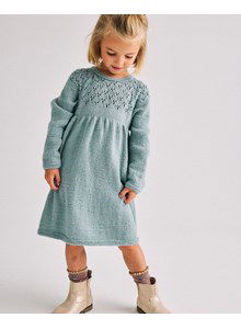 Kinderjurk met kantpatroon