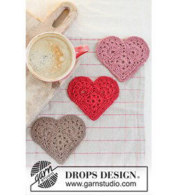 Jolly Heart Coasters gemaakt van Drops Safran