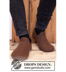 Pantoffels gemaakt van Rondbreinaald nr 5,5