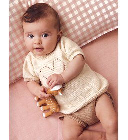 tuniek met hartvormig gaatjespatroon gemaakt van knopen