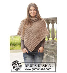 Gebreide poncho gemaakt van Drops Brushed Alpaca Silk