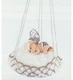 Baby elfje 25 cm in hangmand gemaakt van Phildar Phil Inuit