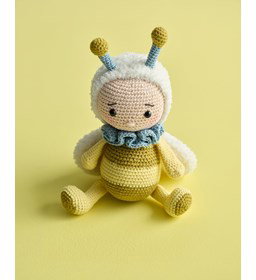 bijtje knuffel Lulu gemaakt van Naaiartikelen