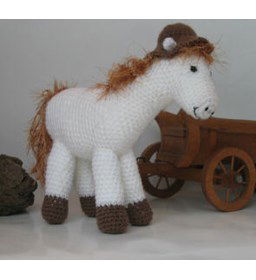 Paard met hoed gemaakt van Phildar Phil Charly