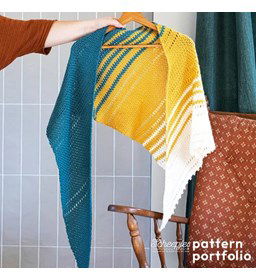 Sjaal Daybreak Shawl gemaakt van Boeken scheepjeswol