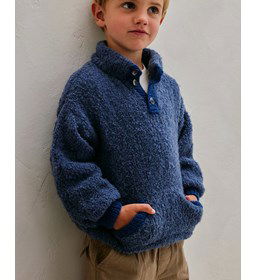 Jongenstrui met kraag gemaakt van Phildar Phil Caresse