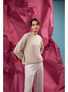 Wijde damestrui met verticale en horizontale lijnen