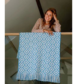 Kyaniet vloedkleed gemaakt van Scheepjes Cahlista