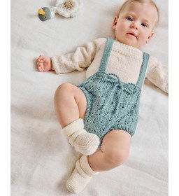 Pofbroekje met schouderbandjes gemaakt van Phildar Phil Caresse