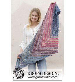 Gestreepte Sjaal gemaakt van Drops Fabel