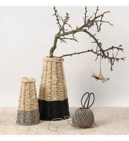 Vaas gemaakt van Natuurlijk draad-touw