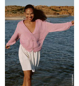 Damesvest met diepe v-hals  gemaakt van Lana Grossa Nastrino