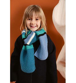 Kindersjaal Vajen met streeppatroon gemaakt van Lang yarns Poseidon