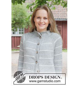 Moon Phase Cardigan gemaakt van Drops Karisma